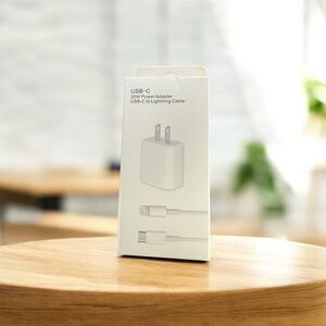 USB-C 20W Power Adapter & USB-C to Lightning Cable Set – New in Box